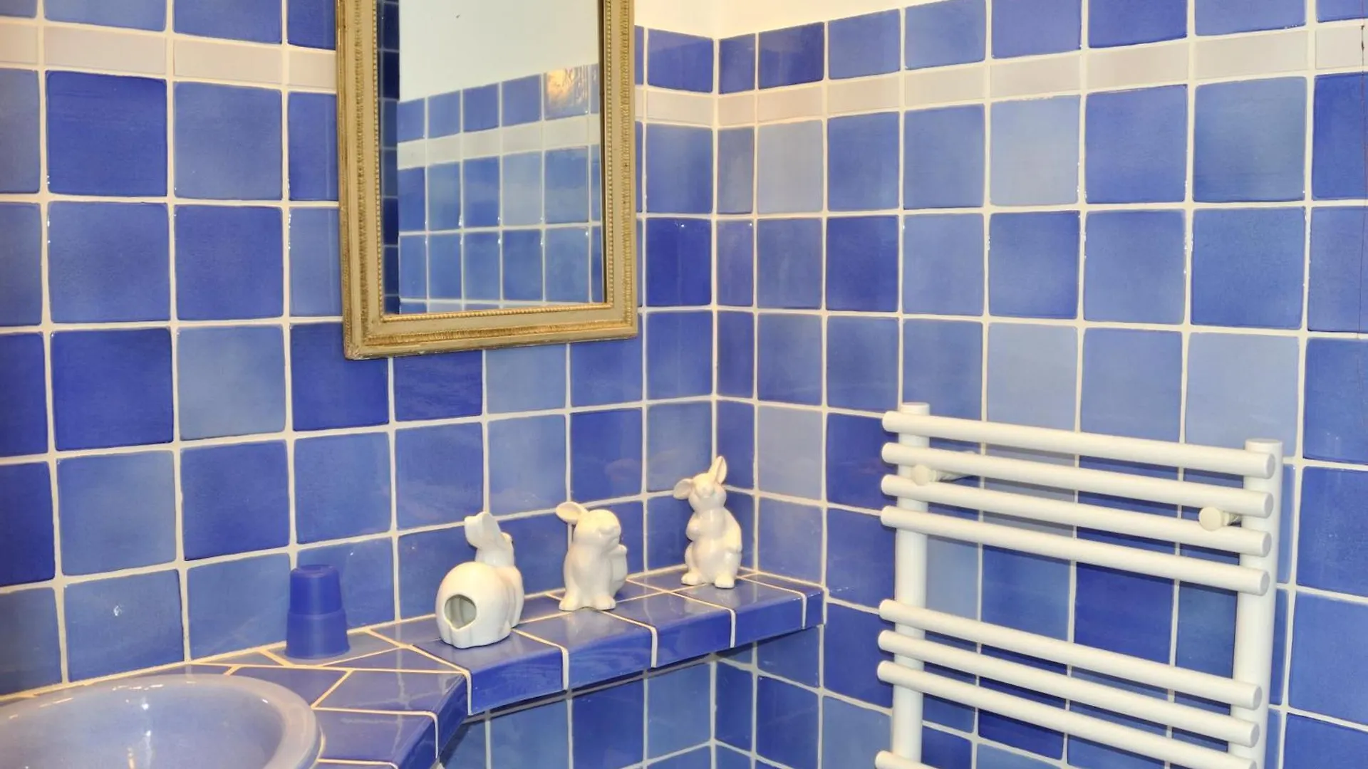 Le Moulin En Provence Bed & Breakfast Saint-Antonin-sur-Bayon 0*,  France
