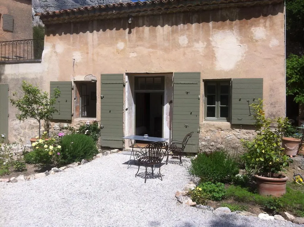 Le Moulin En Provence Bed & Breakfast Saint-Antonin-sur-Bayon 0*,